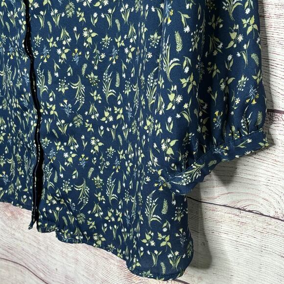 Jachs Girlfriend Floral Button Down Pintuck Blouse Top Size Medium - Picture 5 of 9